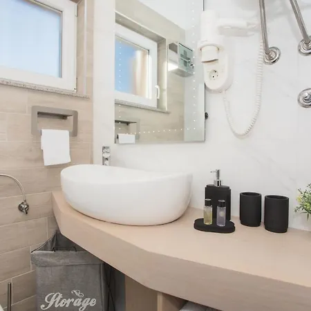 Rispet Apartament Szybenik